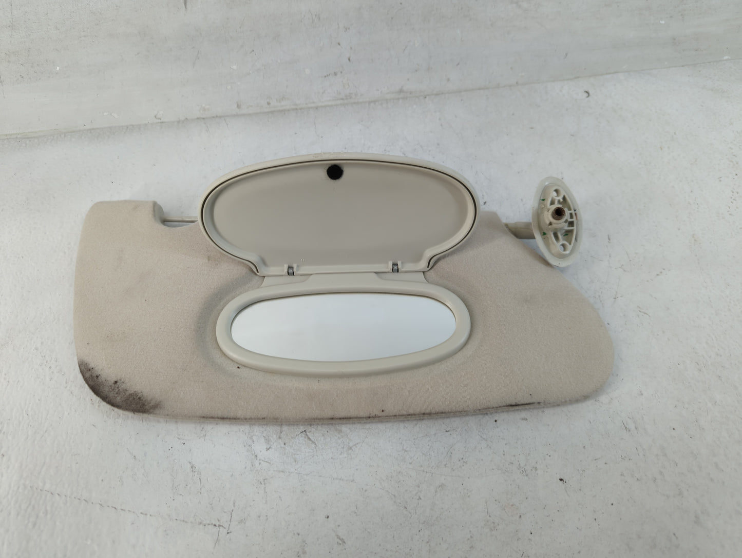 2006-2009 Chrysler Pt Cruiser Sun Visor Shade Replacement Passenger Right Mirror Fits Fits 2006 2007 2008 2009 OEM Used Auto