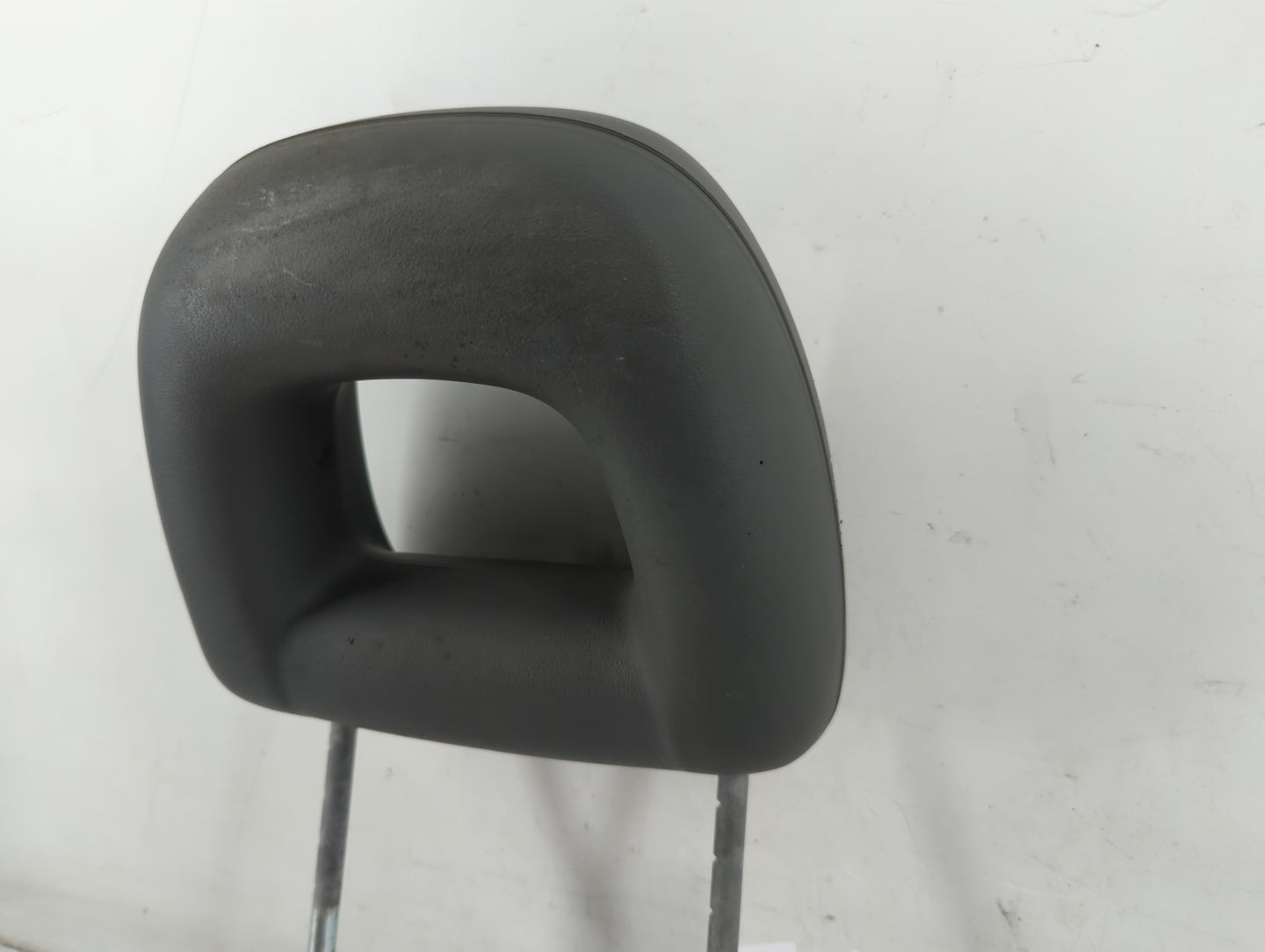 2008 Chrysler Pt Cruiser Headrest Head Rest Front Driver Passenger Seat Fits OEM Used Auto Parts - Oemusedautoparts1.com