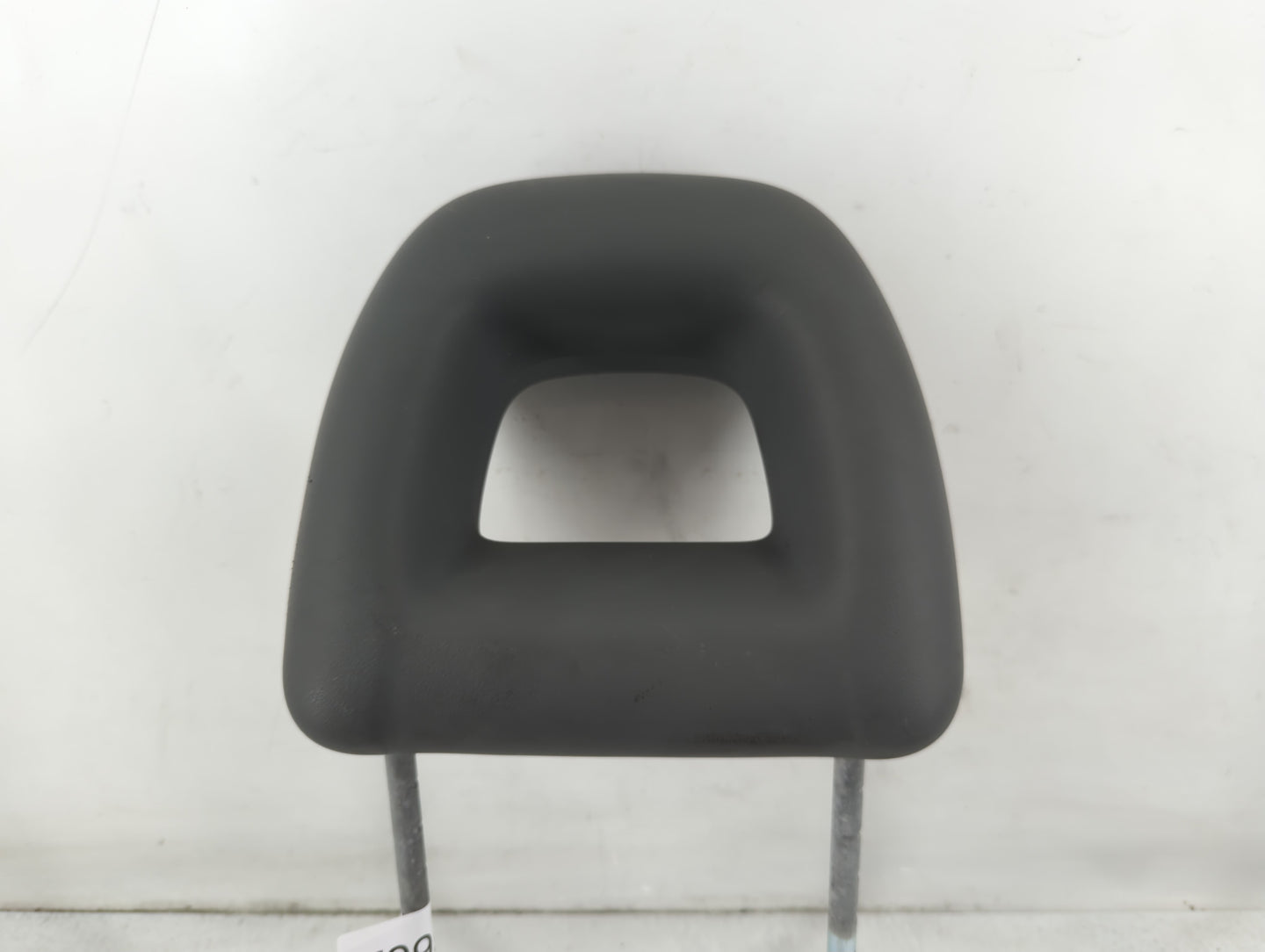 2008 Chrysler Pt Cruiser Headrest Head Rest Front Driver Passenger Seat Fits OEM Used Auto Parts - Oemusedautoparts1.com