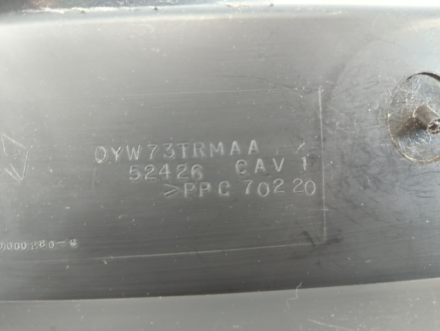 2008 Chrysler Pt Cruiser Passenger Glove Box Door Storage Compartment - Oemusedautoparts1.com