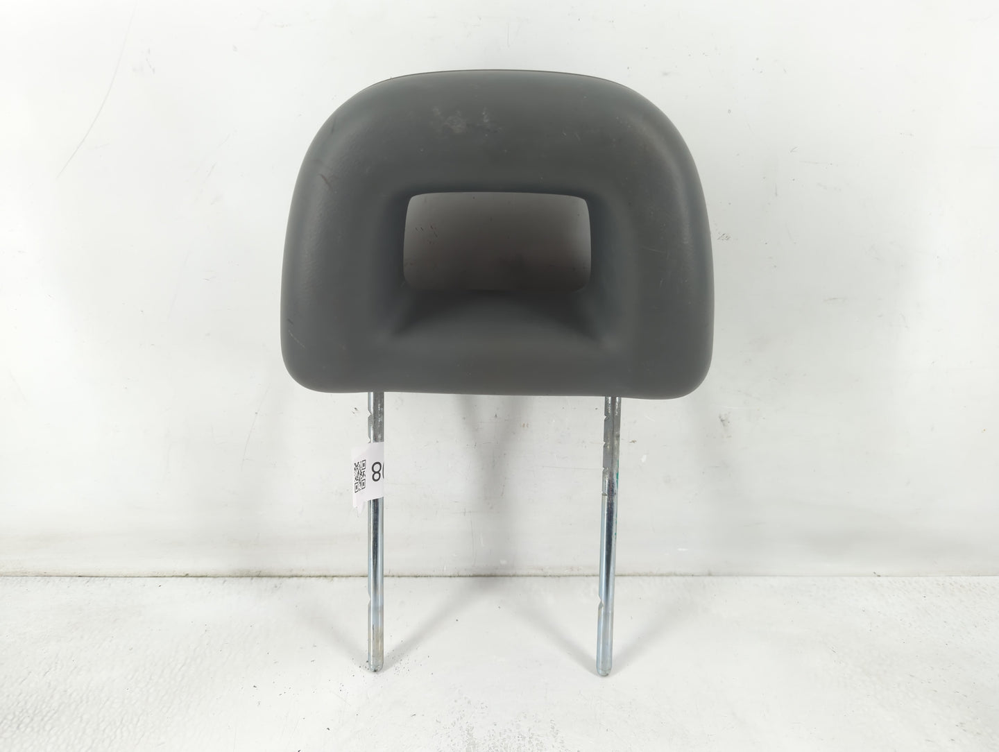 2007-2008 Chrysler Pt Cruiser Headrest Head Rest Rear Seat Fits Fits 2007 2008 OEM Used Auto Parts - Oemusedautoparts1.com