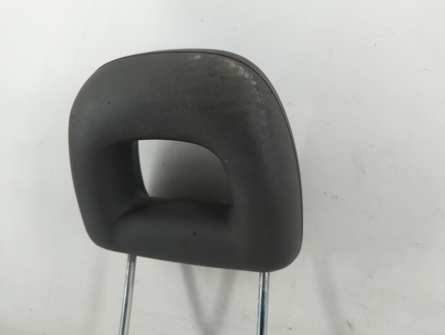 2007-2008 Chrysler Pt Cruiser Headrest Head Rest Front Driver Passenger Seat Fits Fits 2007 2008 OEM Used Auto Parts - Oemus