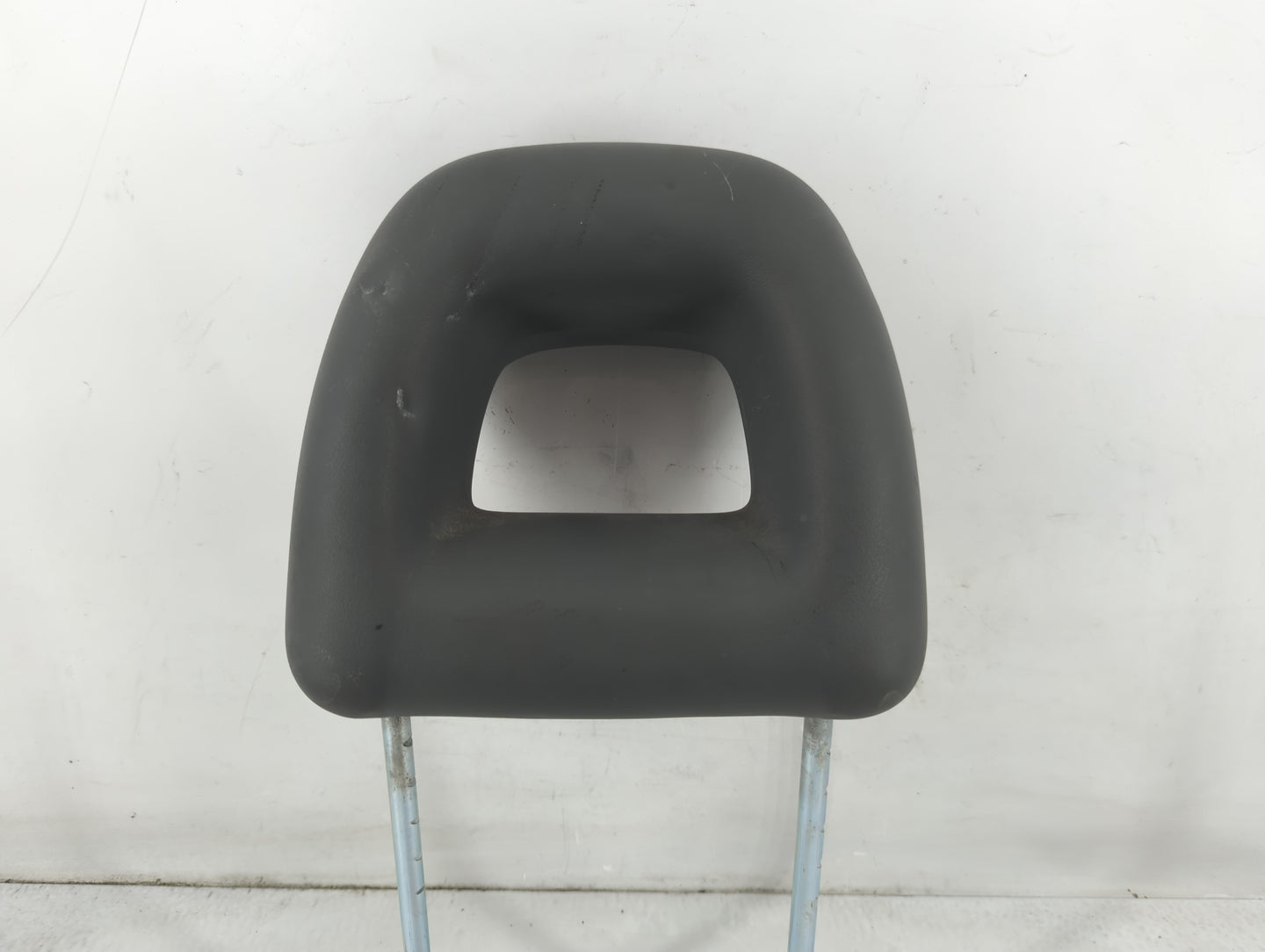 2007-2008 Chrysler Pt Cruiser Headrest Head Rest Front Driver Passenger Seat Fits Fits 2007 2008 OEM Used Auto Parts - Oemus