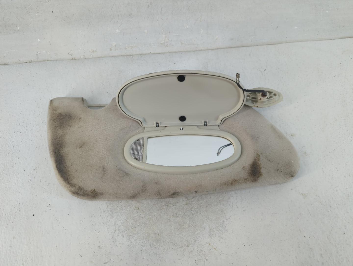 2006-2010 Chrysler Pt Cruiser Sun Visor Shade Replacement Passenger Right Mirror Fits Fits 2006 2007 2008 2009 2010 OEM Used