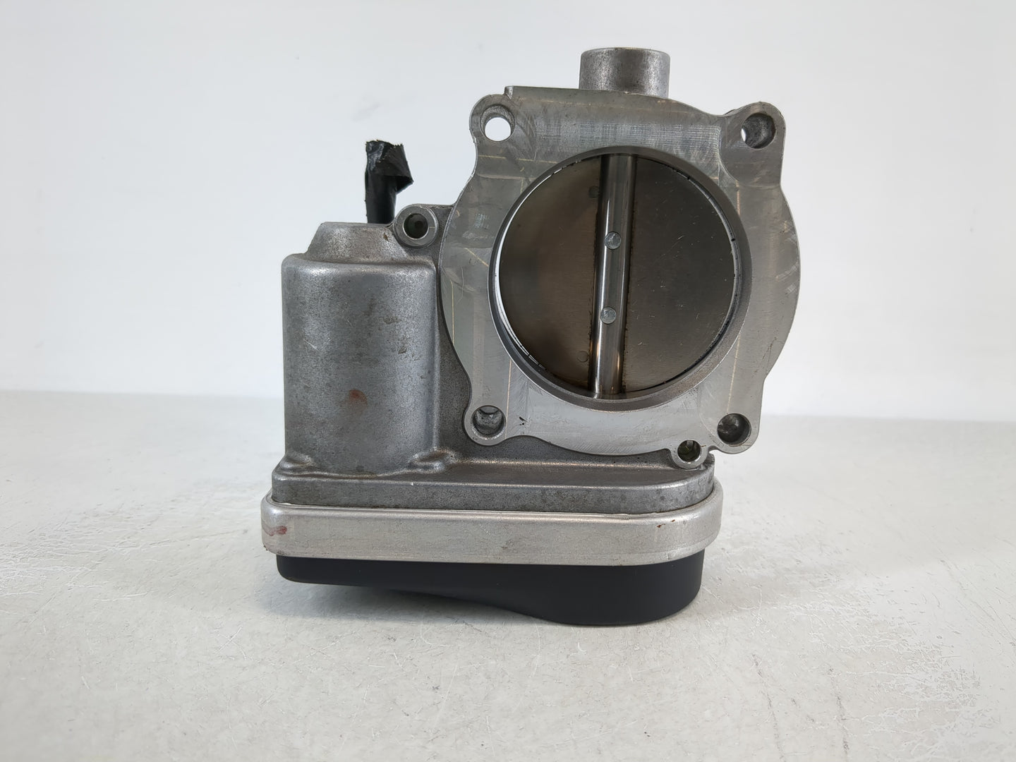 2007-2010 Chrysler Sebring Throttle Body P/N:04861691AA Fits Fits 2006 2007 2008 2009 2010 2011 OEM Used Auto Parts - Oemuse