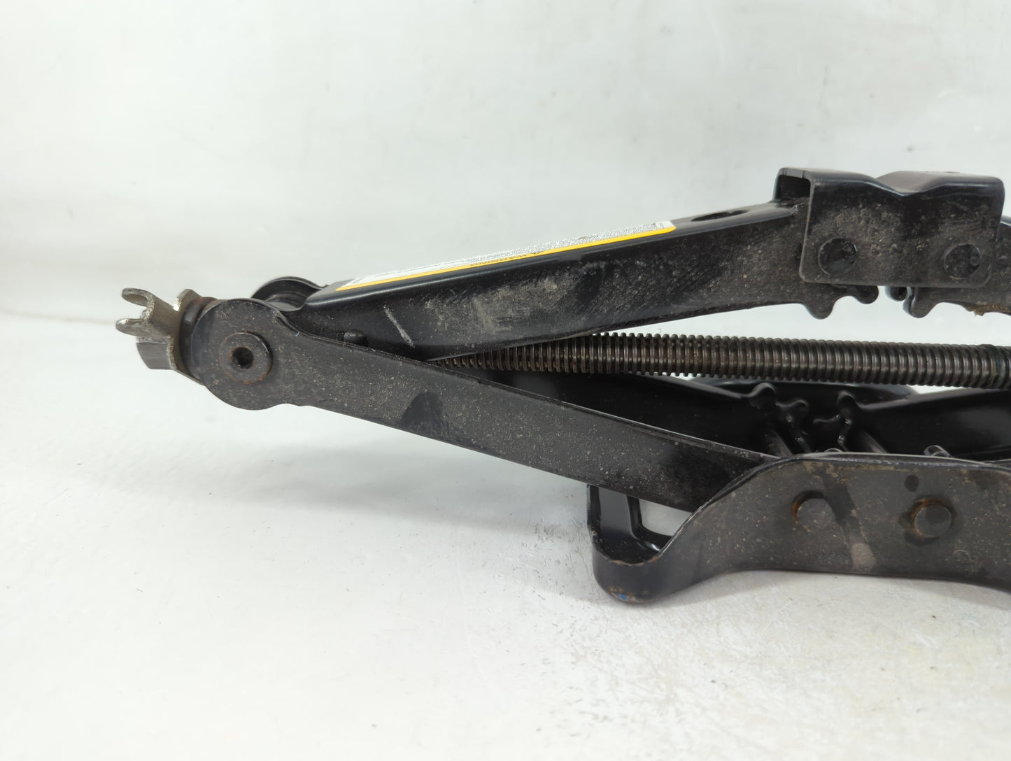 2008 Chrysler Sebring Spare Scissor Car Jack - Oemusedautoparts1.com