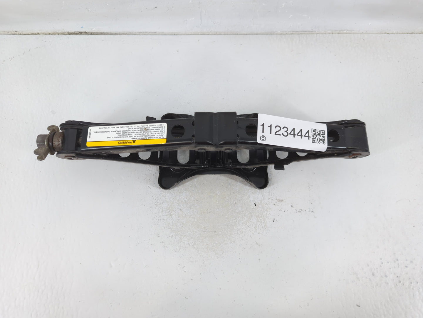 2008 Chrysler Sebring Spare Scissor Car Jack - Oemusedautoparts1.com