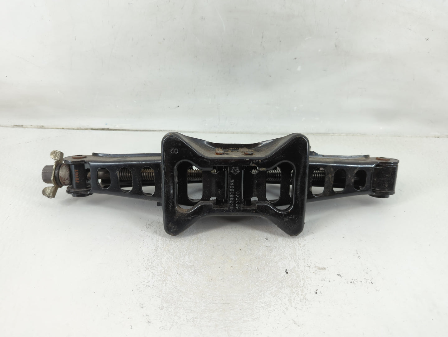 2008 Chrysler Sebring Spare Scissor Car Jack - Oemusedautoparts1.com
