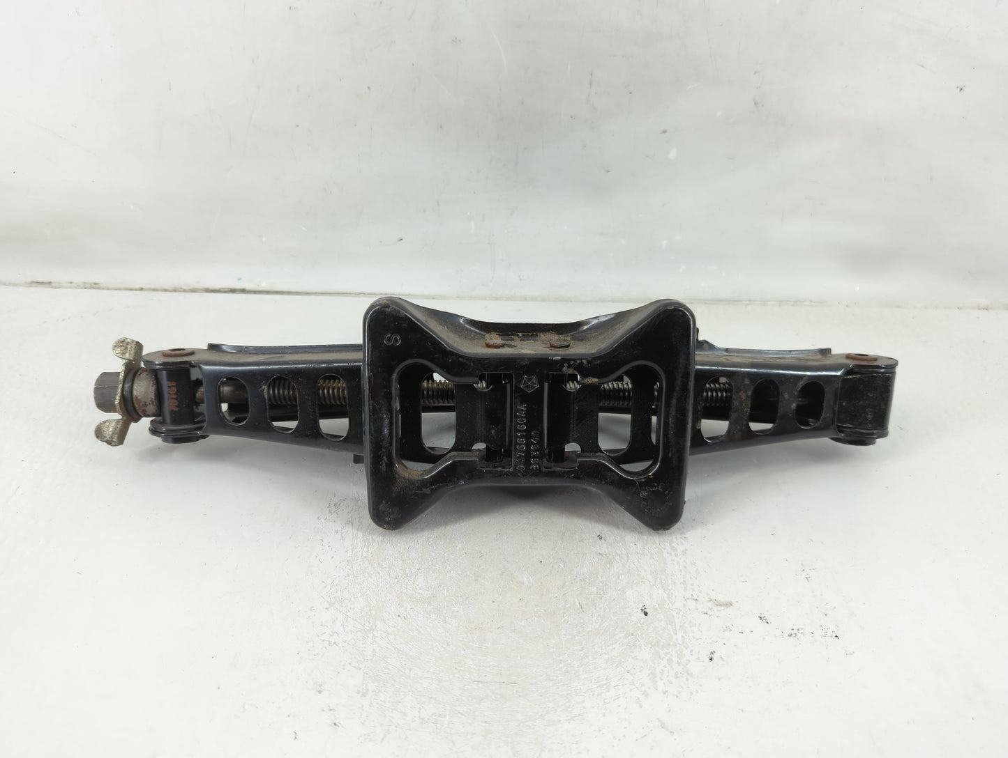2008 Chrysler Sebring Spare Scissor Car Jack - Oemusedautoparts1.com