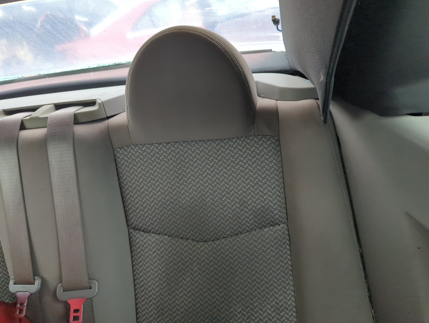 2008 Chrysler Sebring Rear Seat Oem 1266108 - Oemusedautoparts1.com