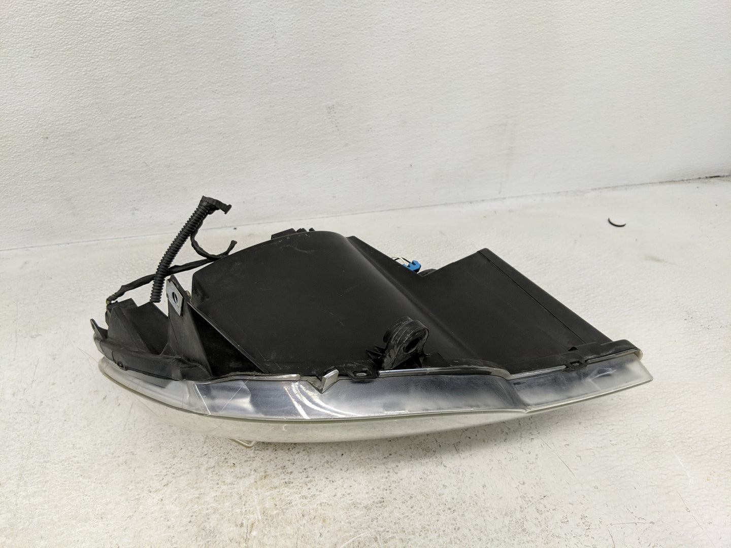 2007-2010 Chrysler Sebring Driver Left Oem Head Light Headlight Lamp - Oemusedautoparts1.com