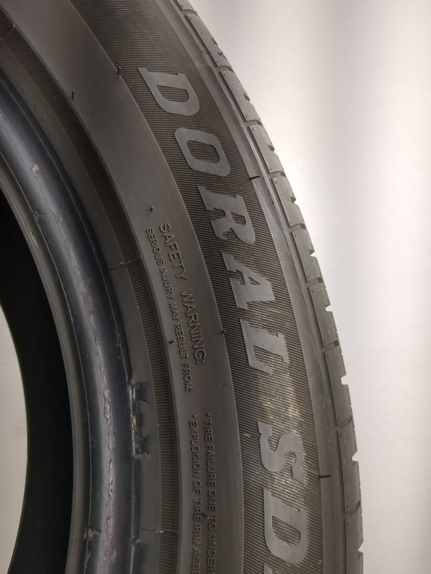 Used Tire 215/60R17 DORAL SDL SPORT + 96H - Tread Depth 8/32 - Oemusedautoparts1.com