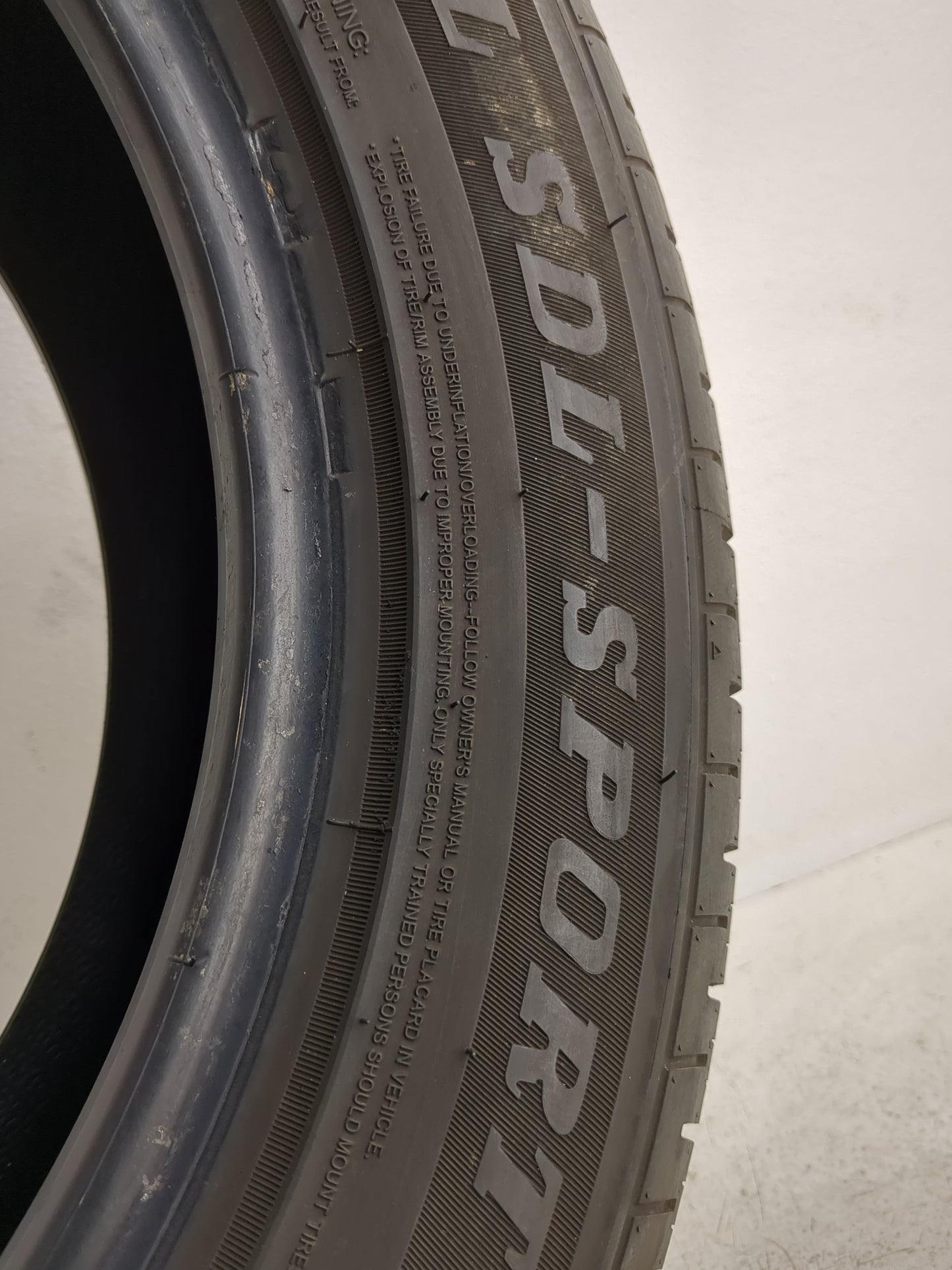 Used Tire 215/60R17 DORAL SDL SPORT + 96H - Tread Depth 8/32 - Oemusedautoparts1.com