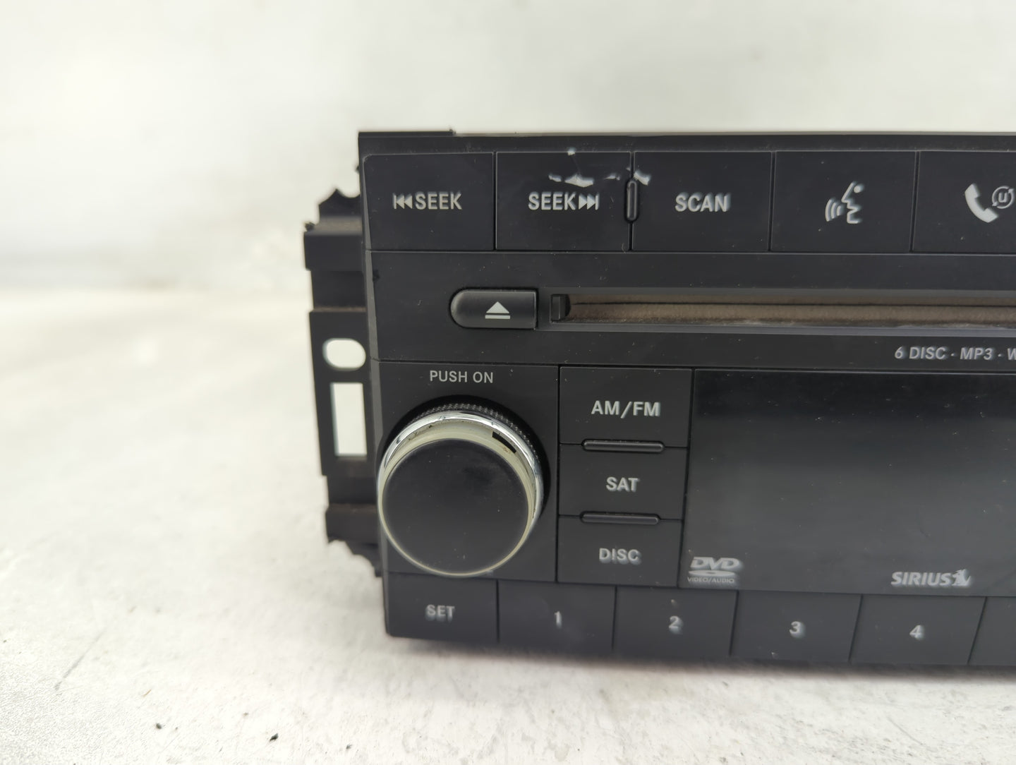 2007-2008 Chrysler Sebring Radio AM FM Cd Player Receiver Replacement P/N:5064922AG Fits Fits 2007 2008 OEM Used Auto Parts 