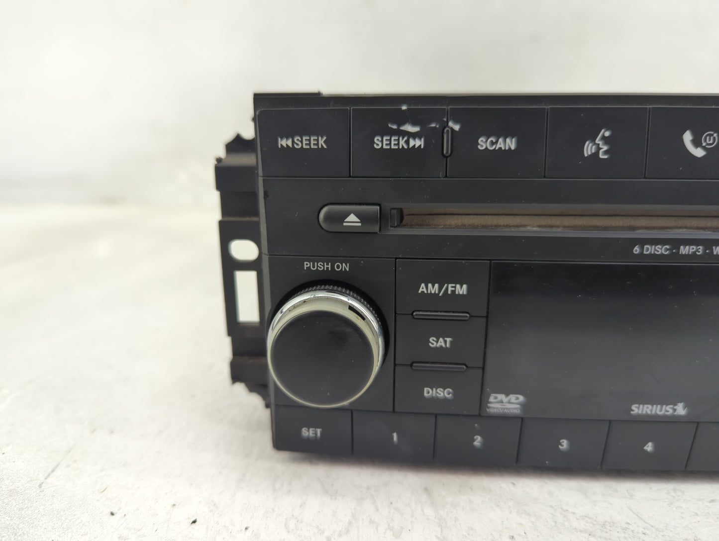 2007-2008 Chrysler Sebring Radio AM FM Cd Player Receiver Replacement P/N:5064922AG Fits Fits 2007 2008 OEM Used Auto Parts 