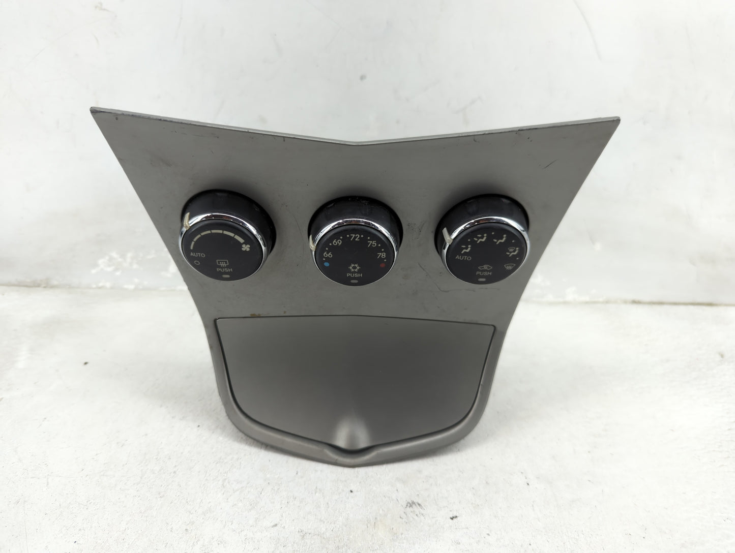 2008-2010 Chrysler Sebring Climate Control Module Temperature AC/Heater Replacement P/N:P05058269AD Fits OEM Used Auto Parts