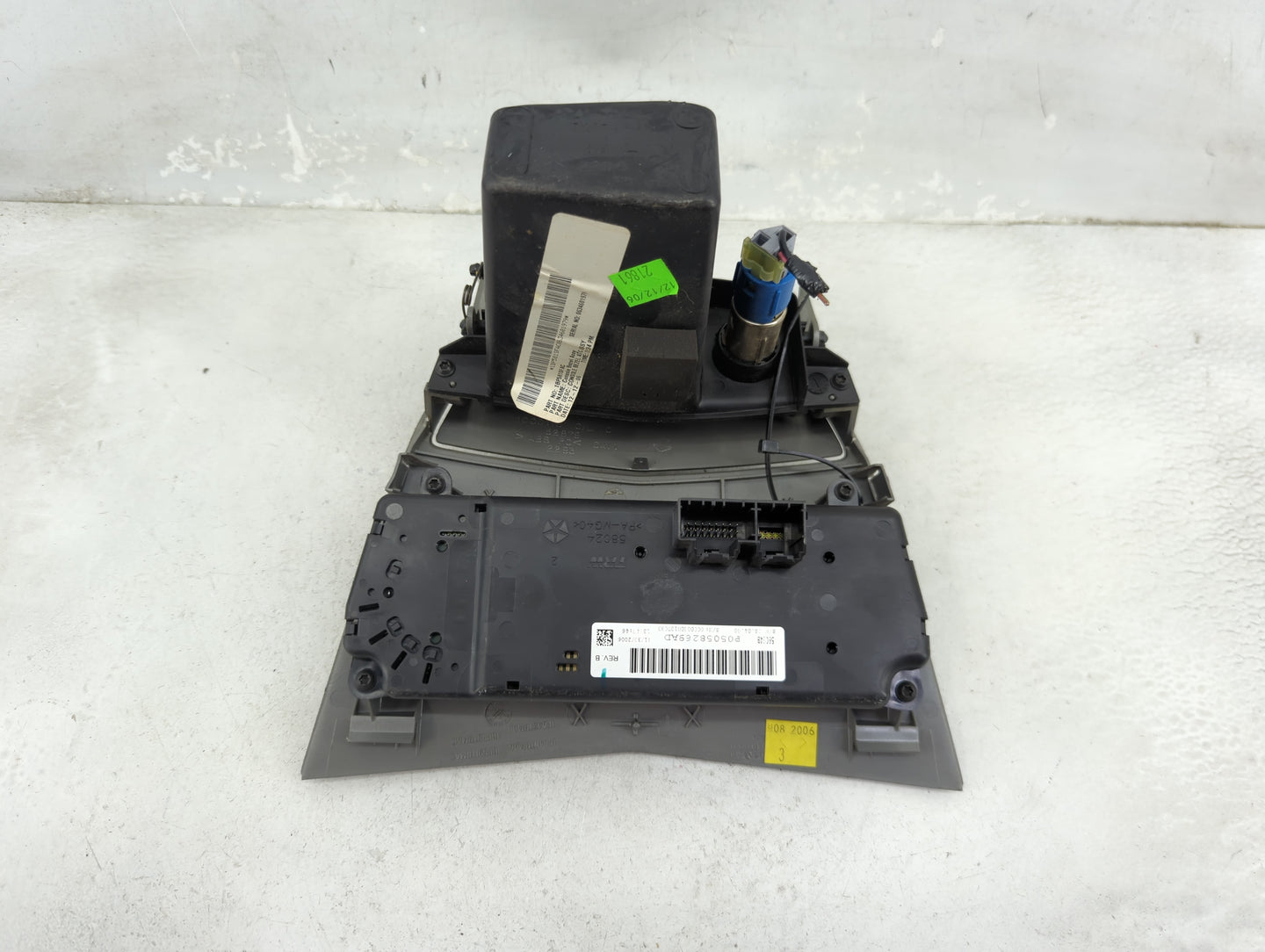 2008-2010 Chrysler Sebring Climate Control Module Temperature AC/Heater Replacement P/N:P05058269AD Fits OEM Used Auto Parts