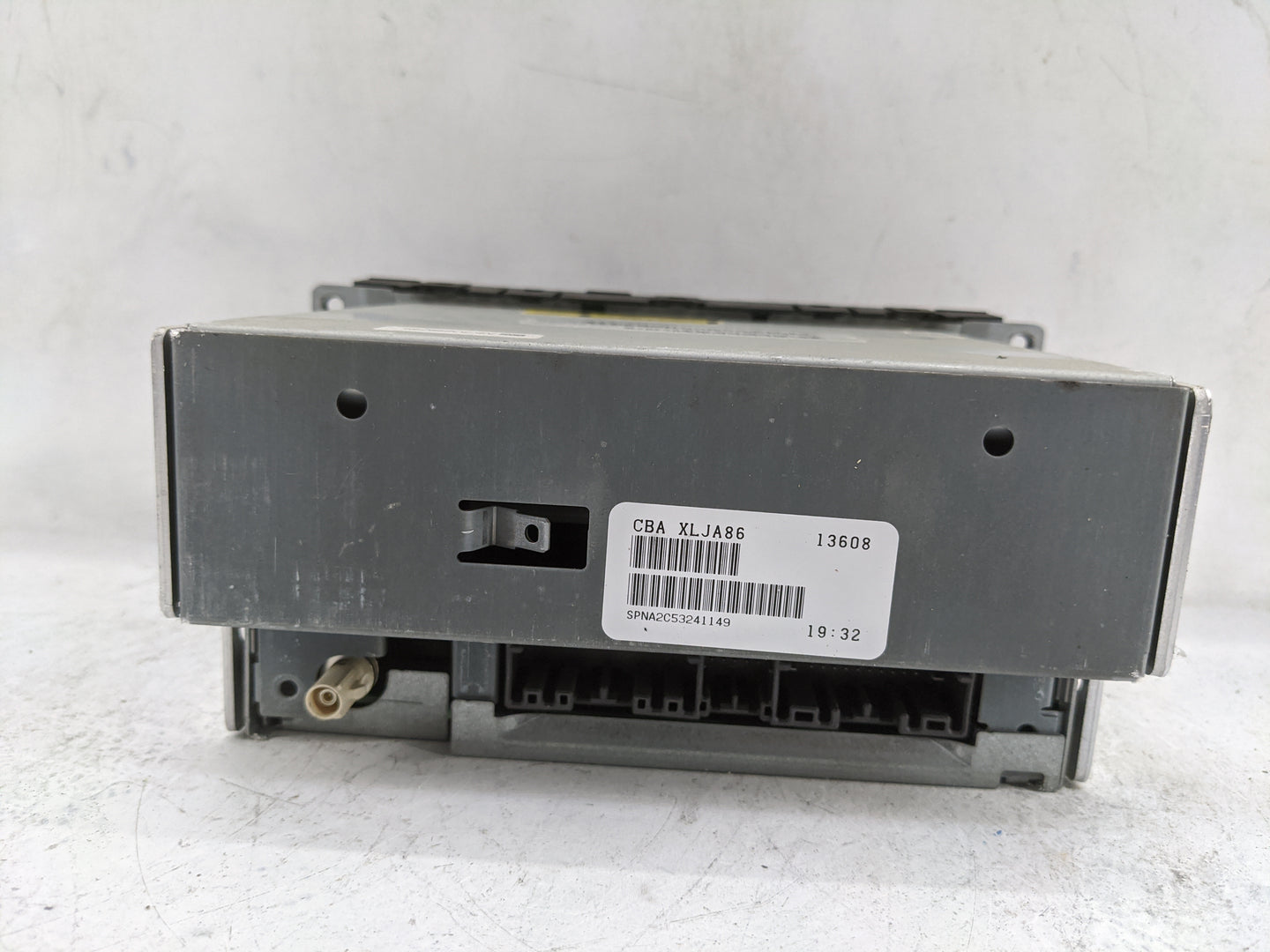 2007-2008 Chrysler Sebring Radio AM FM Cd Player Receiver Replacement P/N:P05064410AF Fits Fits 2007 2008 OEM Used Auto Part