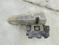 2007-2010 Chrysler Sebring Brake Master Cylinder 1492349 - Oemusedautoparts1.com