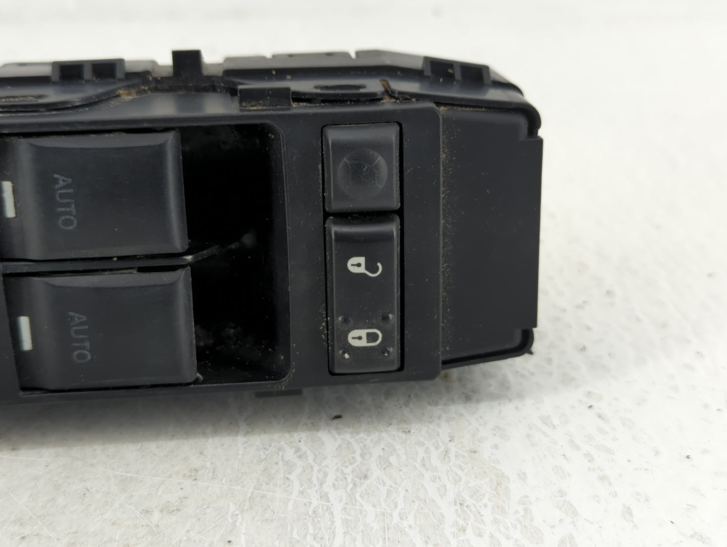 2008-2010 Chrysler Sebring Master Power Window Switch Replacement Driver Side Left P/N:1907A 04602925AA Fits Fits 2008 2009 