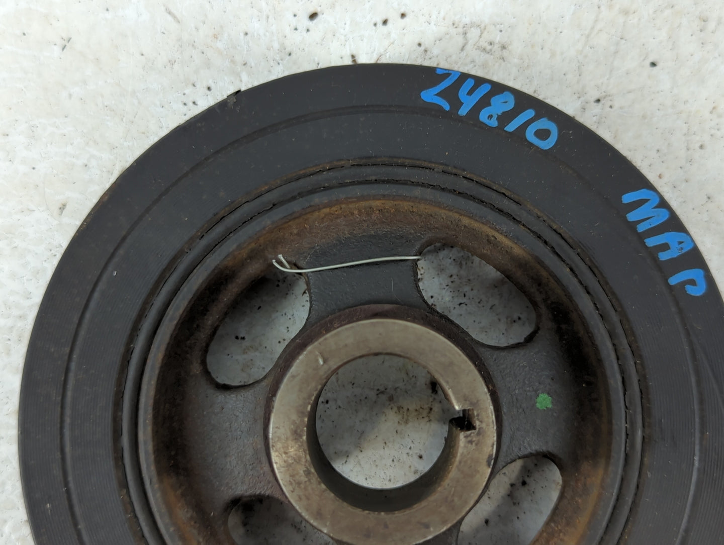 2008 Chrysler Sebring SHAFT PULLEY BALANCER - Oemusedautoparts1.com