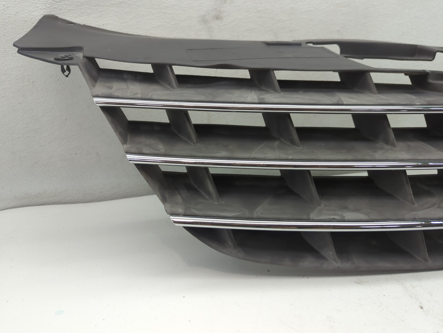 2007-2010 Chrysler Sebring Front Grille Bumper Not Included - Oemusedautoparts1.com