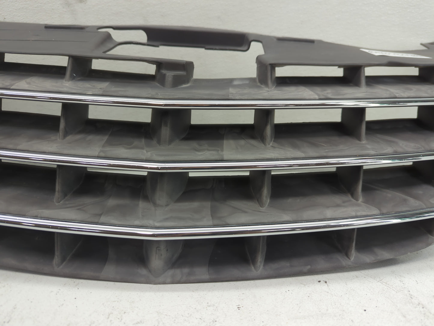 2007-2010 Chrysler Sebring Front Grille Bumper Not Included - Oemusedautoparts1.com