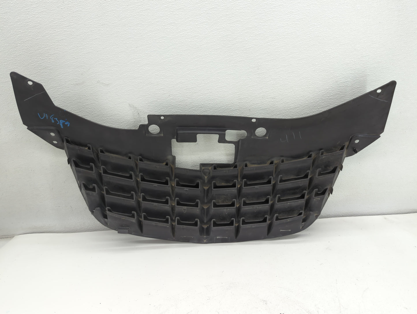 2007-2010 Chrysler Sebring Front Grille Bumper Not Included - Oemusedautoparts1.com