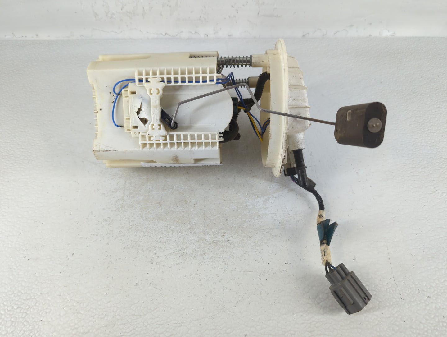 2007-2010 Chrysler Sebring Electrical Gas Fuel Pump Assembly - Oemusedautoparts1.com