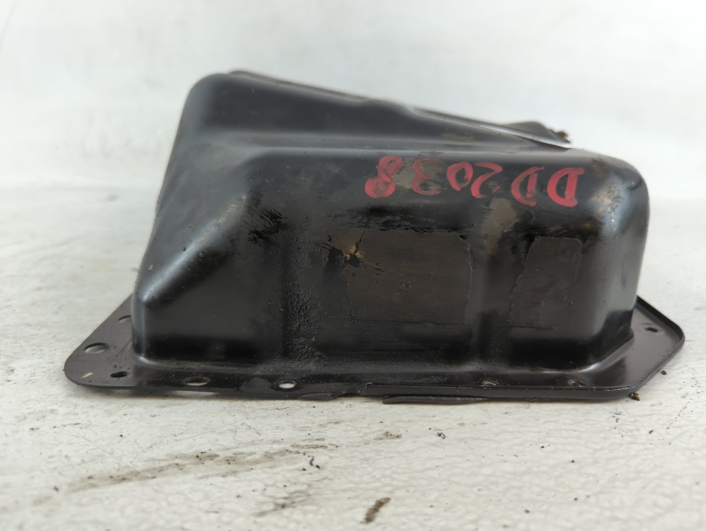 2007-2010 Chrysler Sebring Engine Oil Pan P/N:665AEE258 Fits OEM Used Auto Parts - Oemusedautoparts1.com