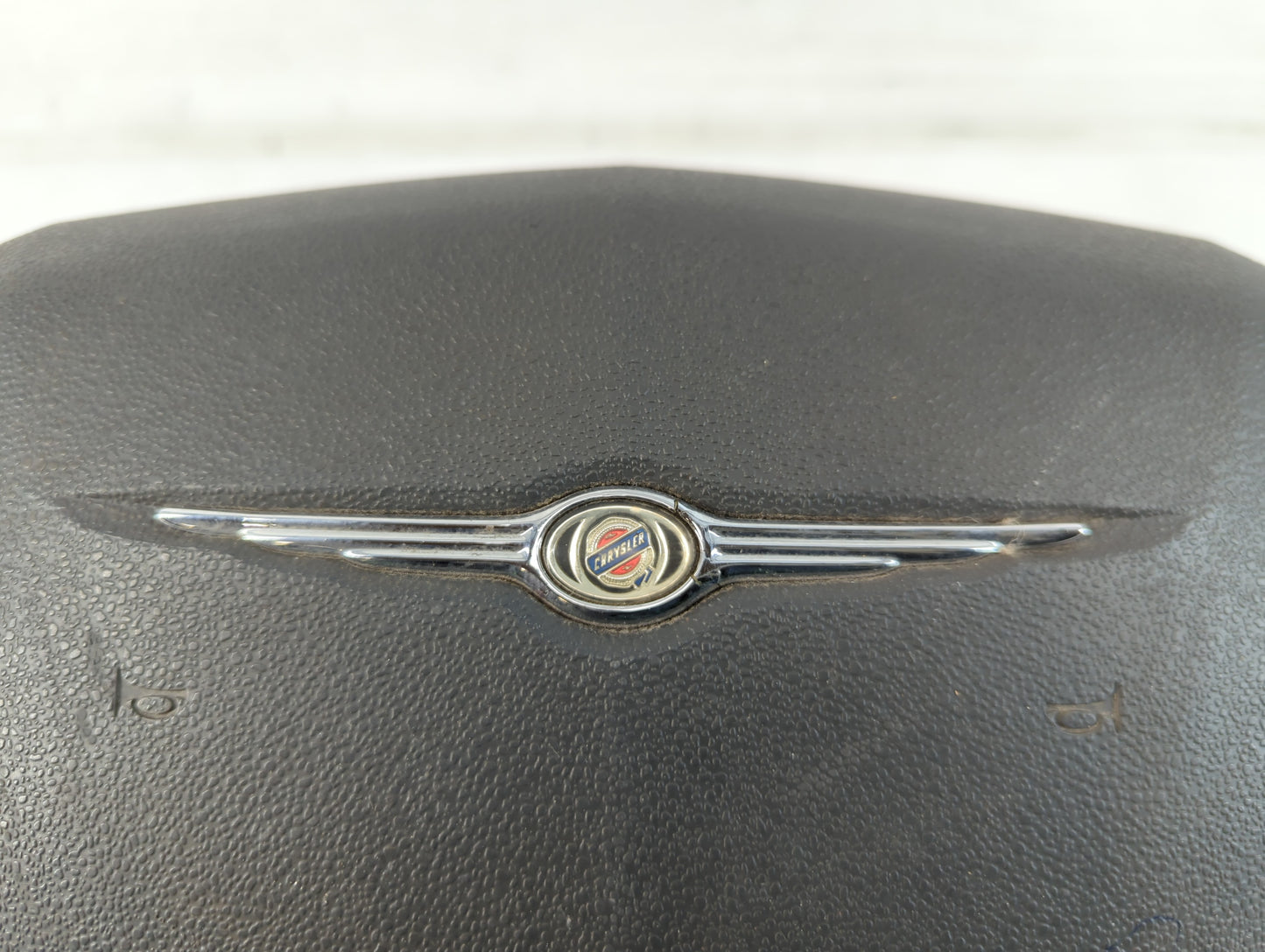 2007-2009 Chrysler Sebring Air Bag Driver Left Steering Wheel Mounted P/N:P0XS27XDHAF Fits Fits 2007 2008 2009 OEM Used Auto