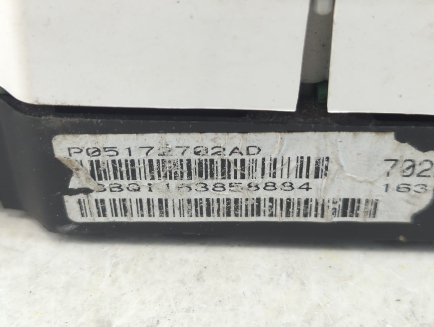 2007-2009 Chrysler Sebring Instrument Cluster Speedometer Gauges P/N:P05172702AD Fits Fits 2007 2008 2009 OEM Used Auto Part