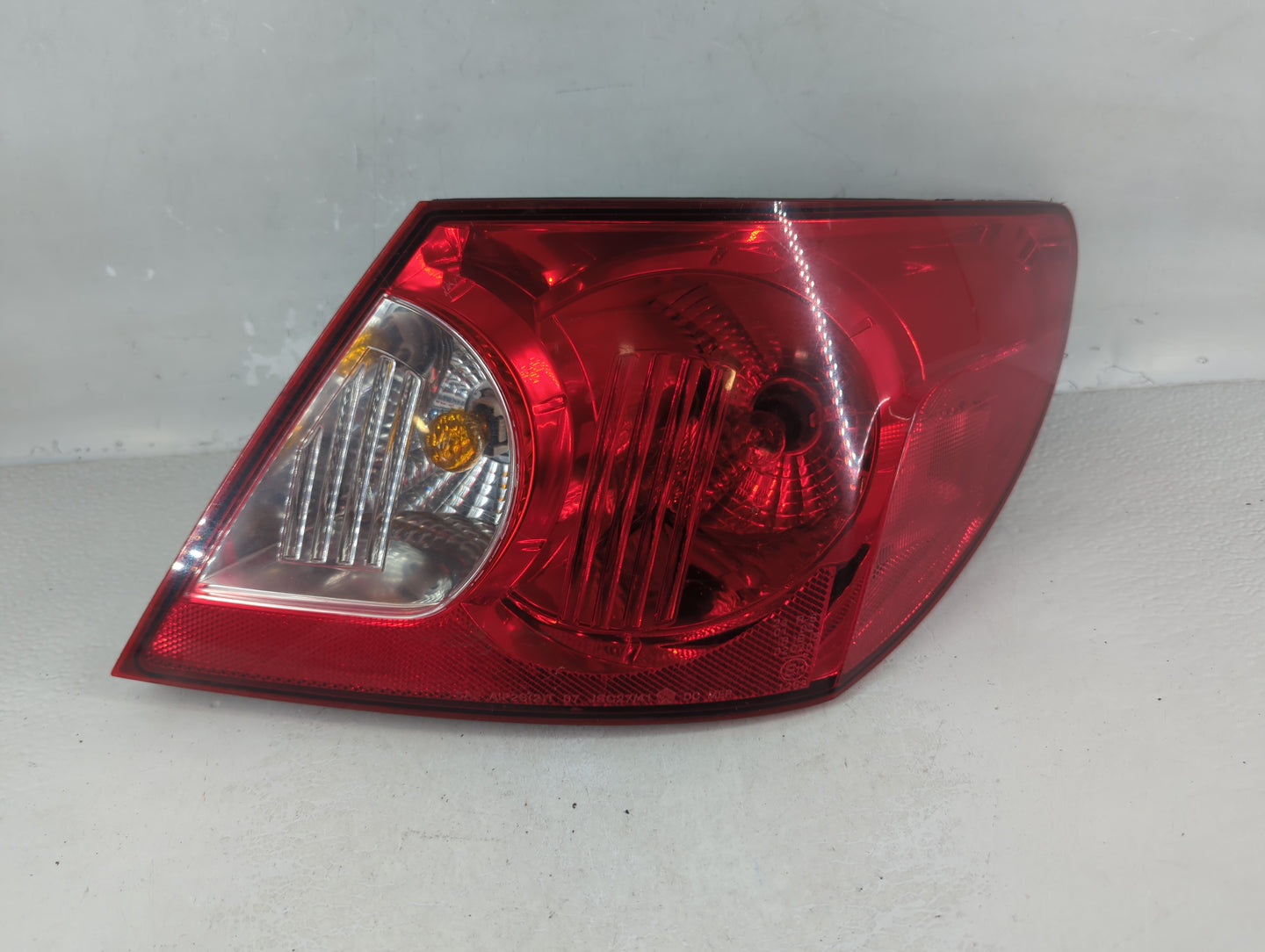 2007-2008 Chrysler Sebring Tail Light Assembly Driver Left OEM P/N:05303986AD Fits Fits 2007 2008 OEM Used Auto Parts - Oemu