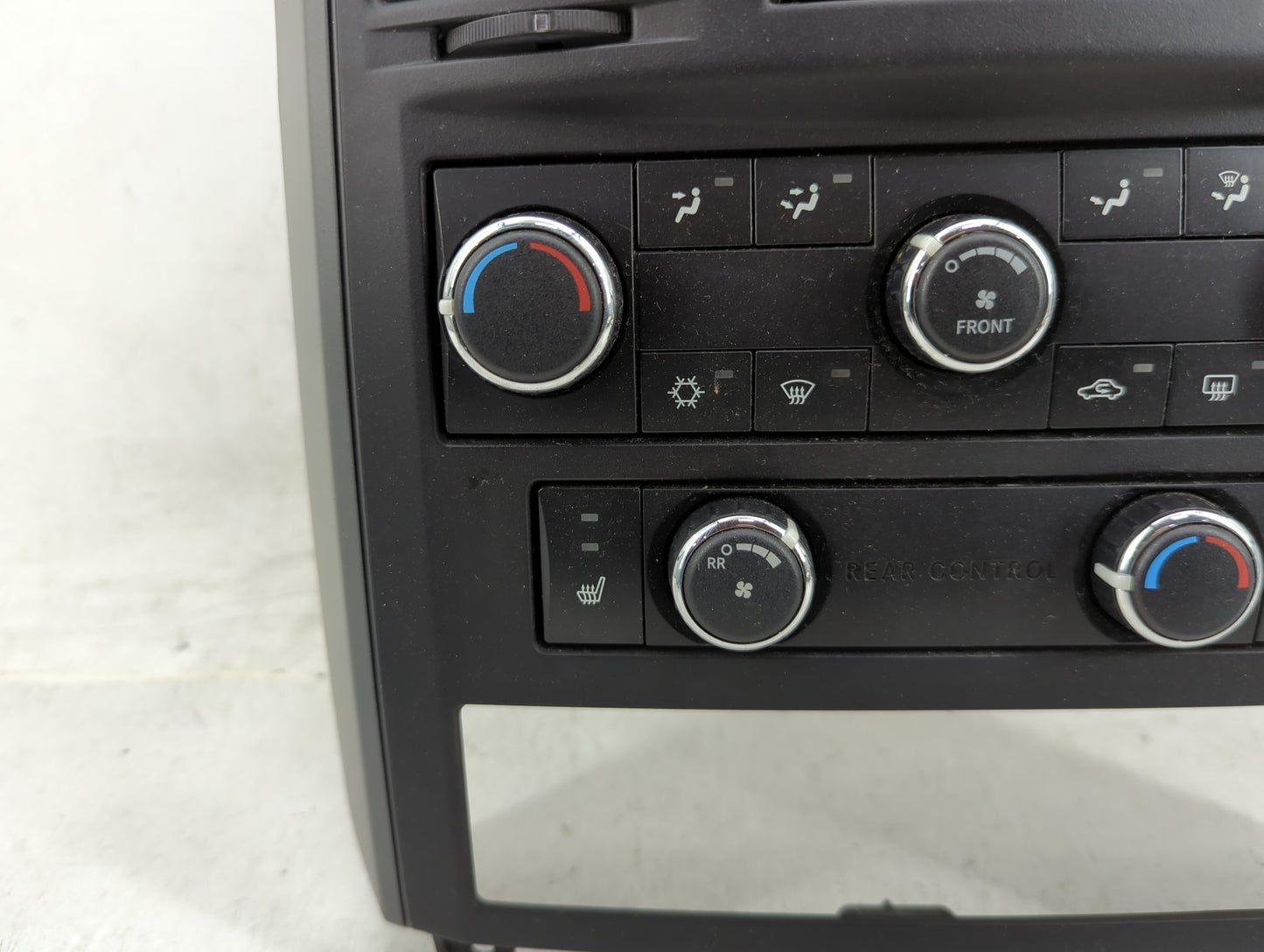 2008 Chrysler Town and Country Climate Control Module Temperature AC/Heater Replacement P/N:P55111804AG Fits Fits 2009 2010 