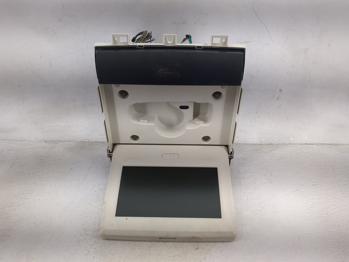Chrysler Town And Country Information Radio Display Screen 1511991 - Oemusedautoparts1.com