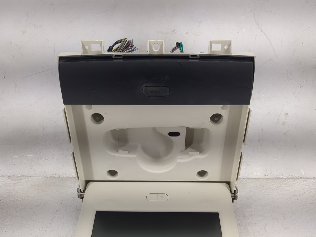 Chrysler Town And Country Information Radio Display Screen 1511991 - Oemusedautoparts1.com