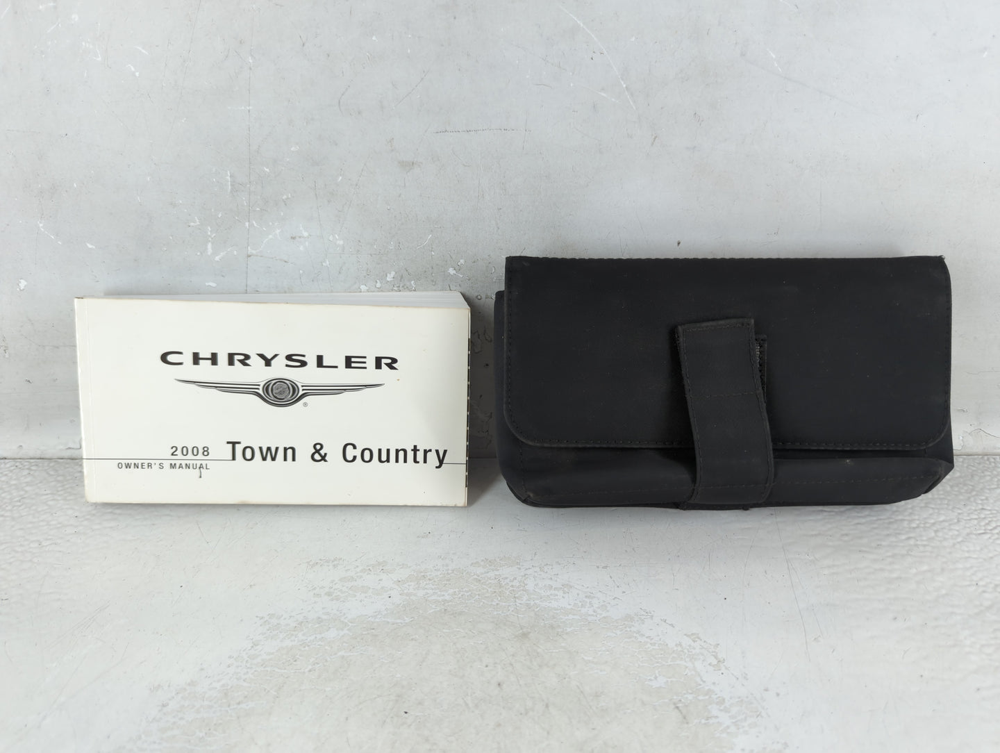 2008 Chrysler Town & Country Owners Manual Book Guide P/N:81-026-0817 OEM Used Auto Parts - Oemusedautoparts1.com