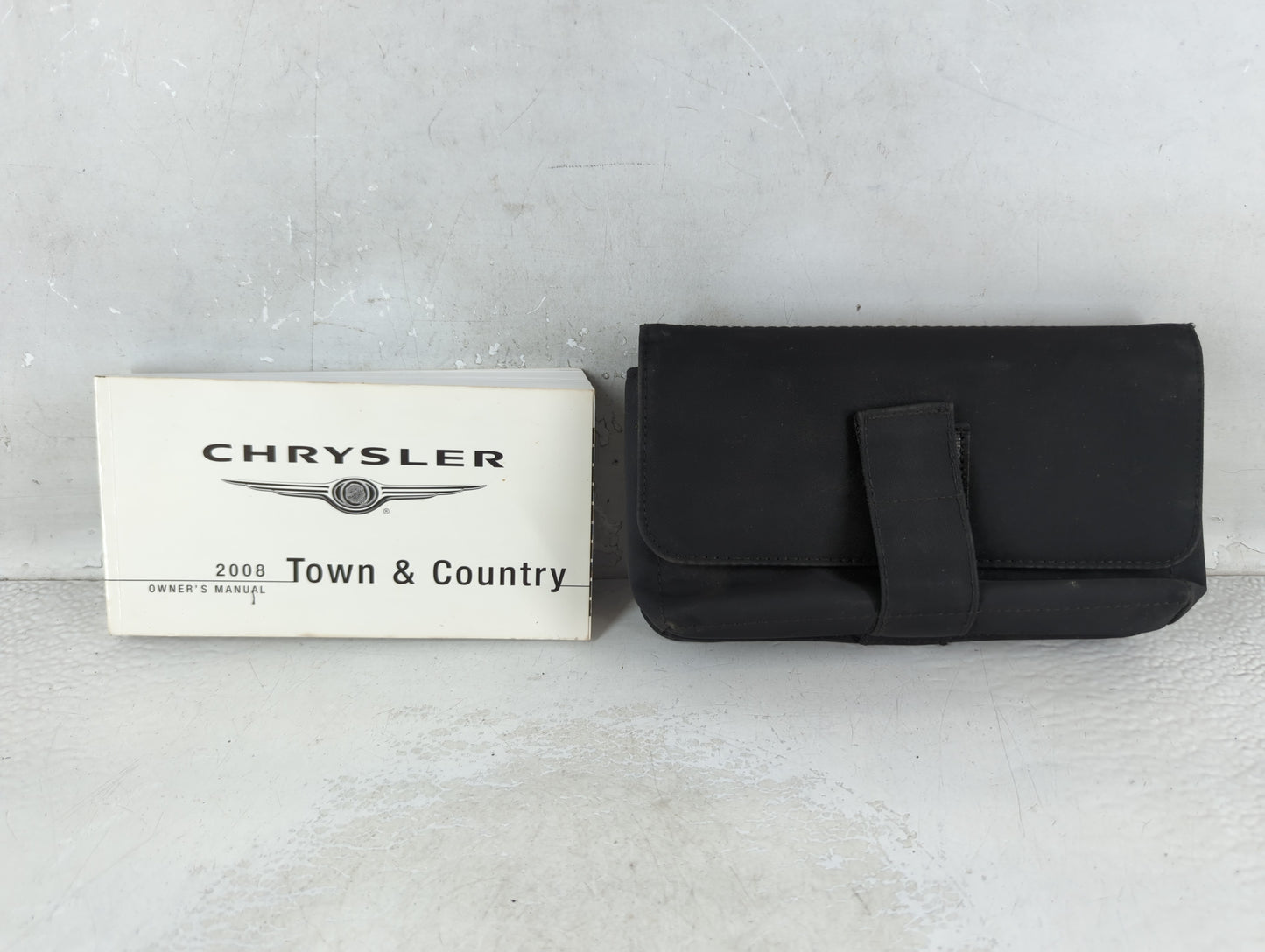 2008 Chrysler Town & Country Owners Manual Book Guide P/N:81-026-0817 OEM Used Auto Parts - Oemusedautoparts1.com