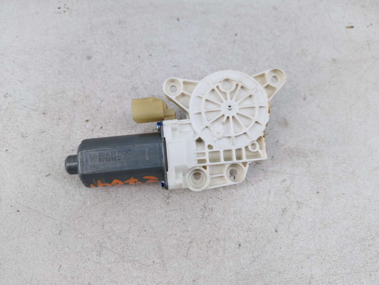 2008 Chrysler Town & Country Passenger Front Right Power Window Motor - Oemusedautoparts1.com