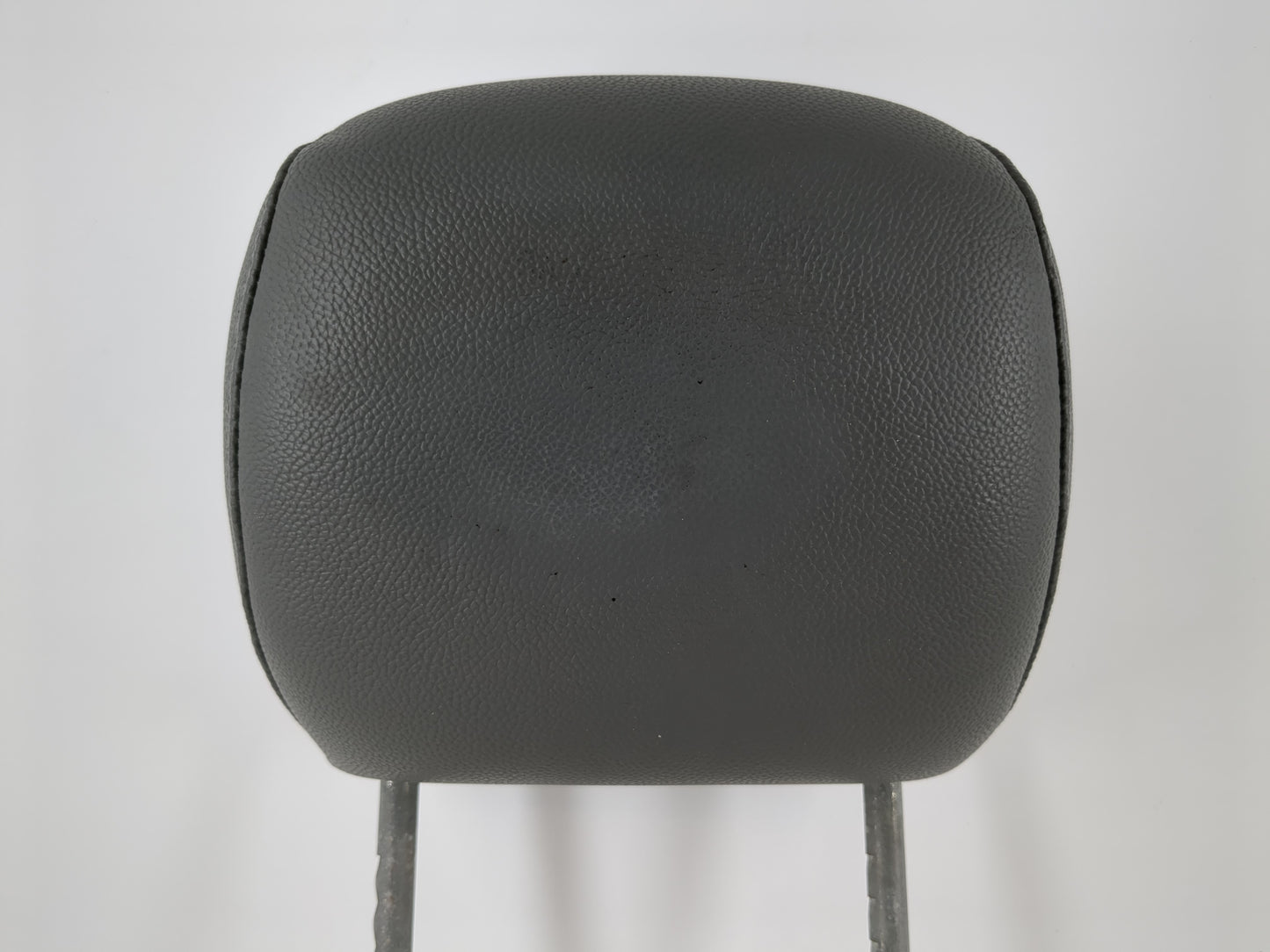 2008-2010 Chrysler Town & Country Headrest Head Rest Rear Seat Fits Fits 2008 2009 2010 OEM Used Auto Parts - Oemusedautopar