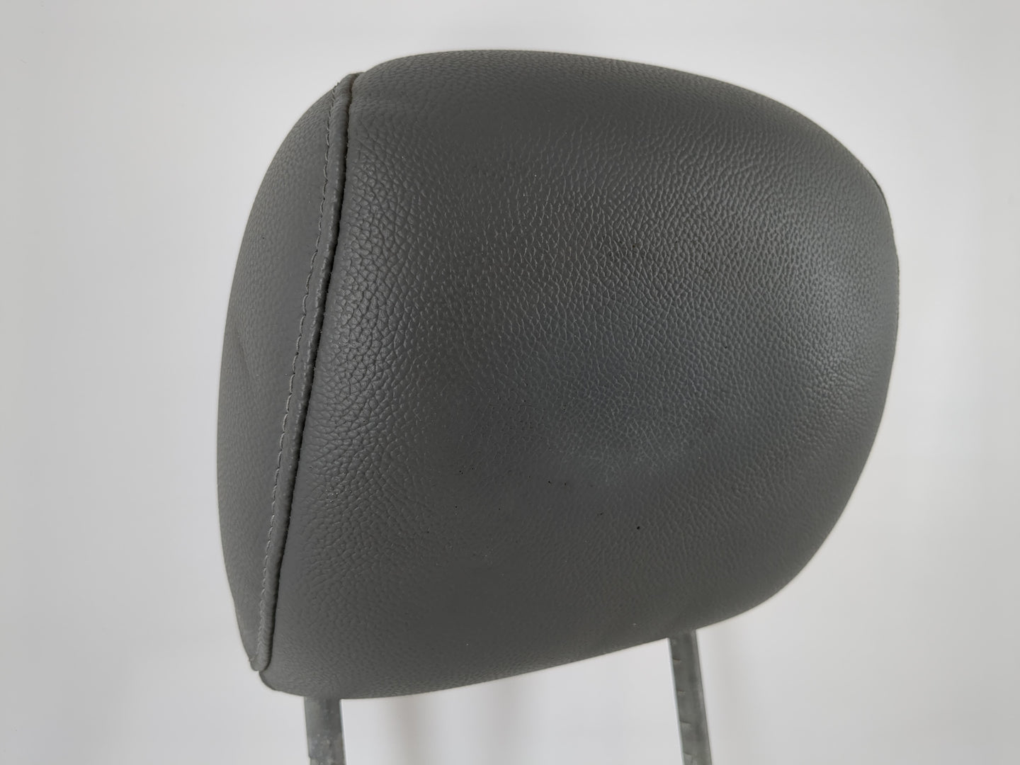 2008-2010 Chrysler Town & Country Headrest Head Rest Rear Seat Fits Fits 2008 2009 2010 OEM Used Auto Parts - Oemusedautopar