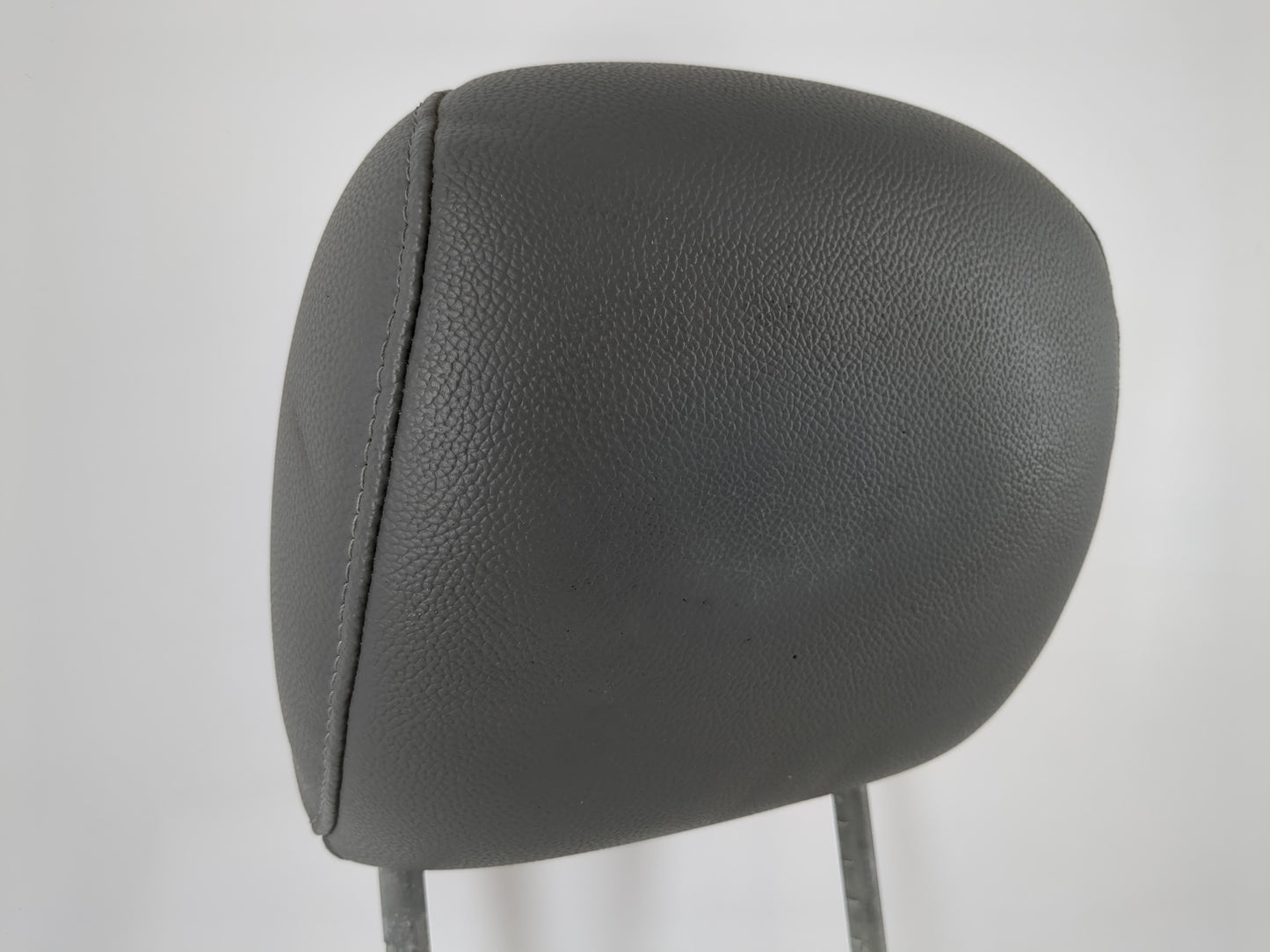 2008-2010 Chrysler Town & Country Headrest Head Rest Rear Seat Fits Fits 2008 2009 2010 OEM Used Auto Parts - Oemusedautopar