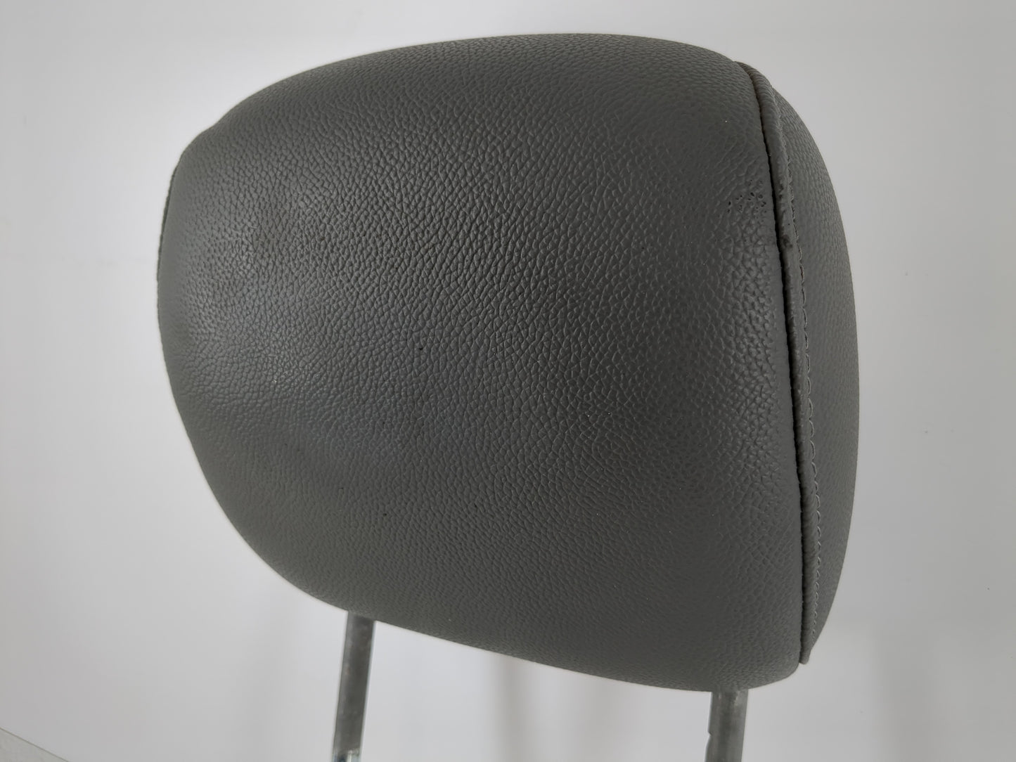 2008-2010 Chrysler Town & Country Headrest Head Rest Rear Seat Fits Fits 2008 2009 2010 OEM Used Auto Parts - Oemusedautopar