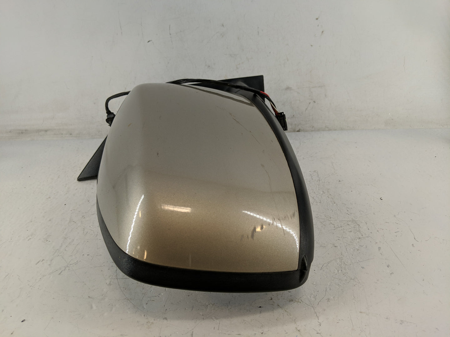 2008-2010 Chrysler Town & Country Passenger Side View Mirror - Right Door Mirror OEM Used - Oemusedautoparts1.com