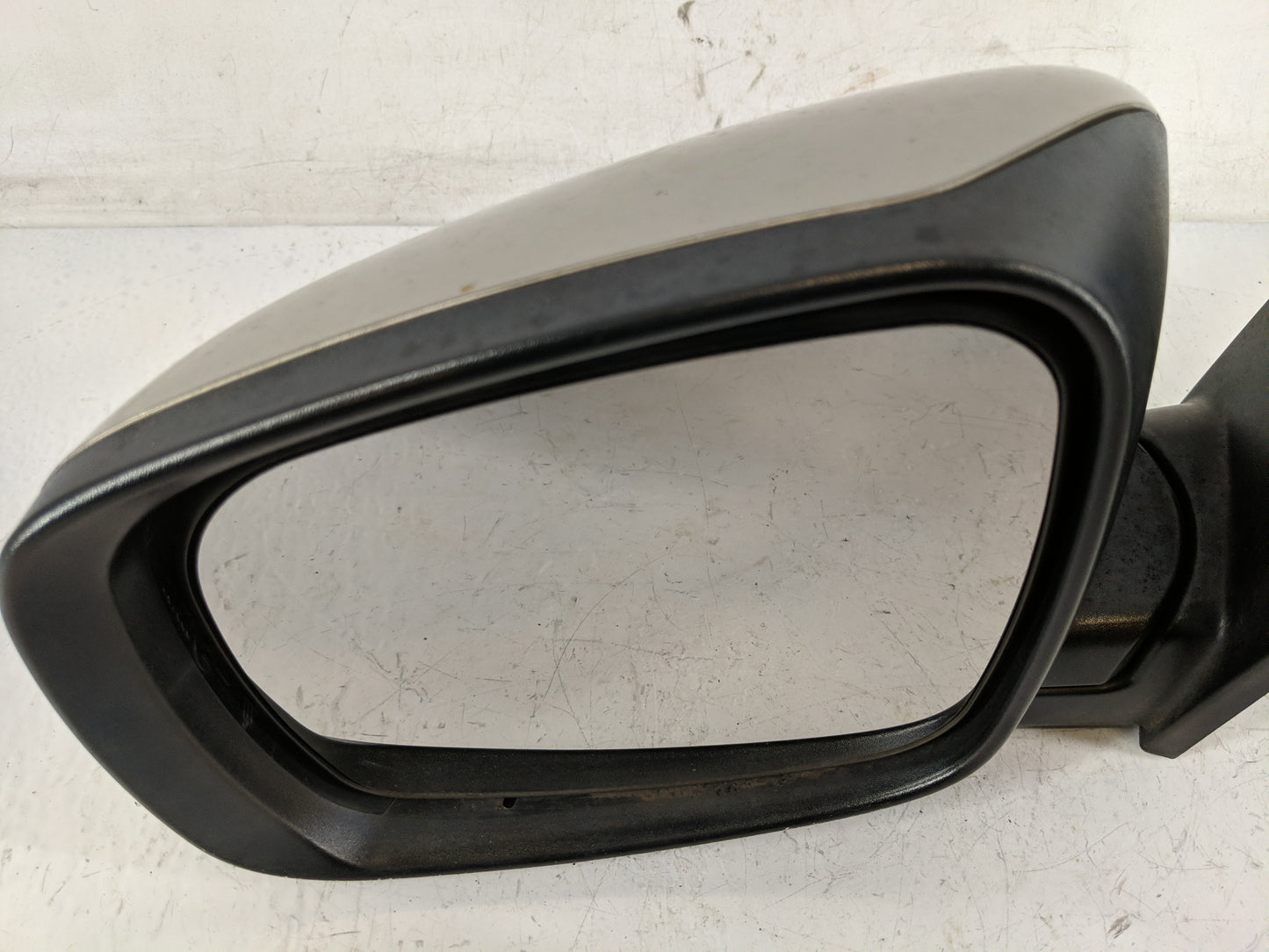 2008-2010 Chrysler Town & Country Side Mirror Replacement Driver Left View Door Mirror P/N:4297870 2267240 Fits OEM Used Aut