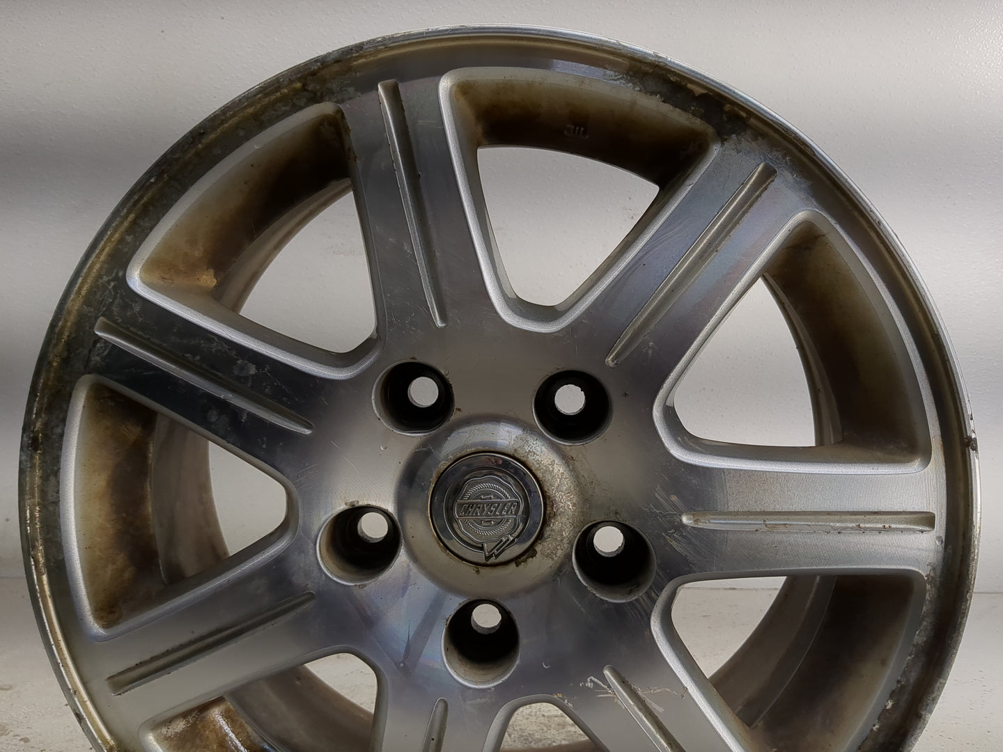 2008-2013 Chrysler Town & Country Oem Wheel Rim - Oemusedautoparts1.com