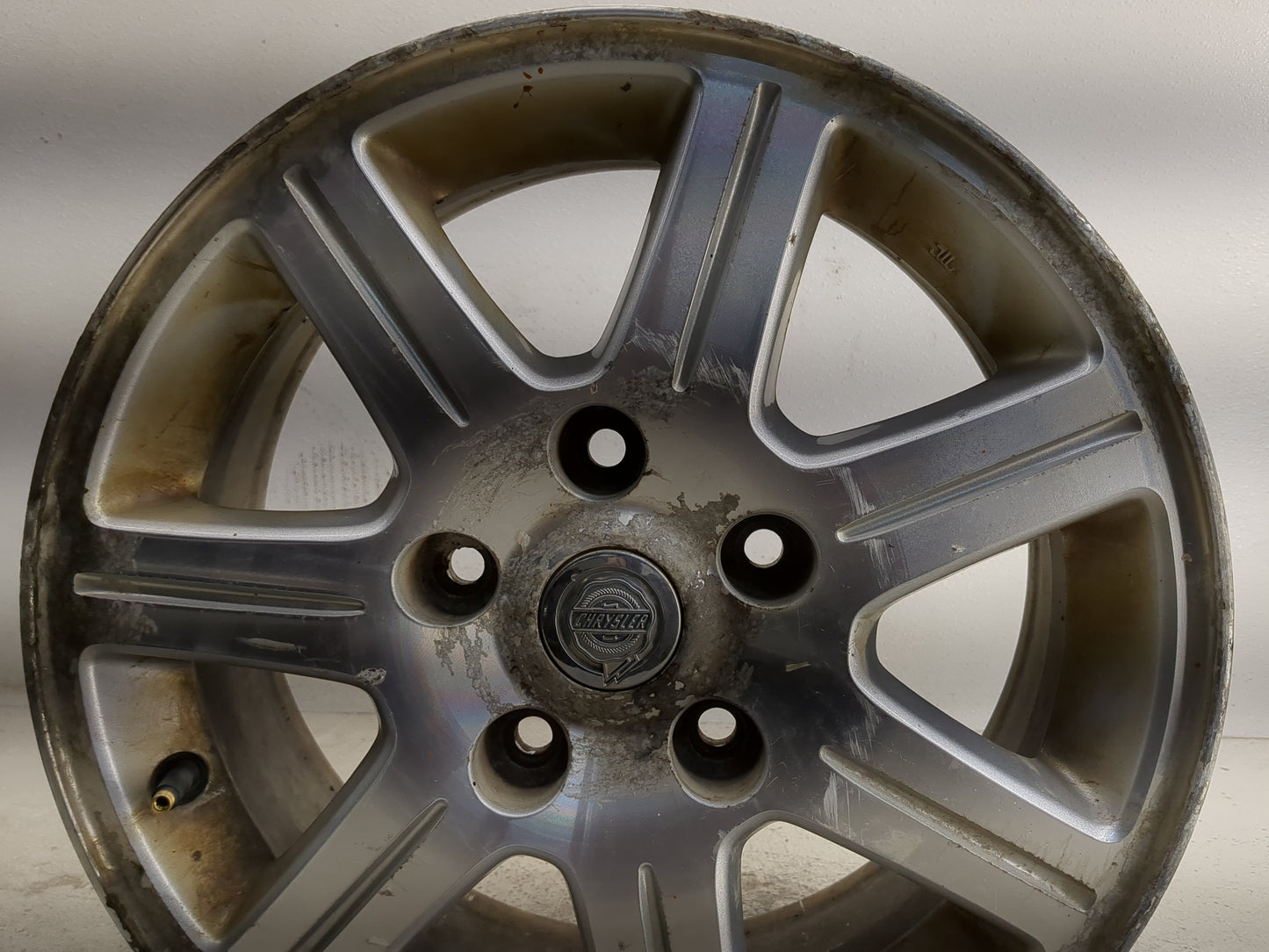 2008-2013 Chrysler Town & Country Oem Wheel Rim - Oemusedautoparts1.com