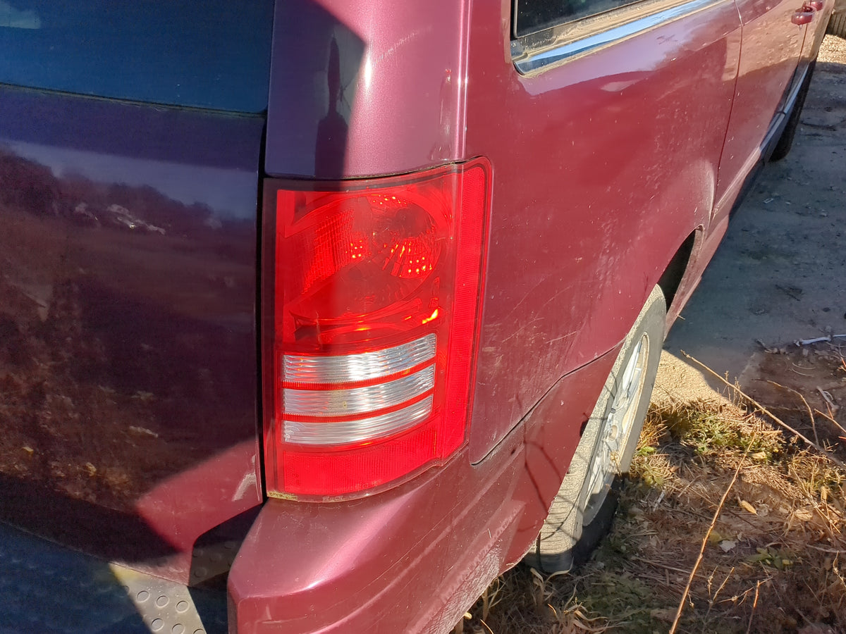 2008-2010 Chrysler Town & Country Tail Light Assembly Passenger Right OEM Fits Fits 2008 2009 2010 OEM Used Auto Parts - Oem