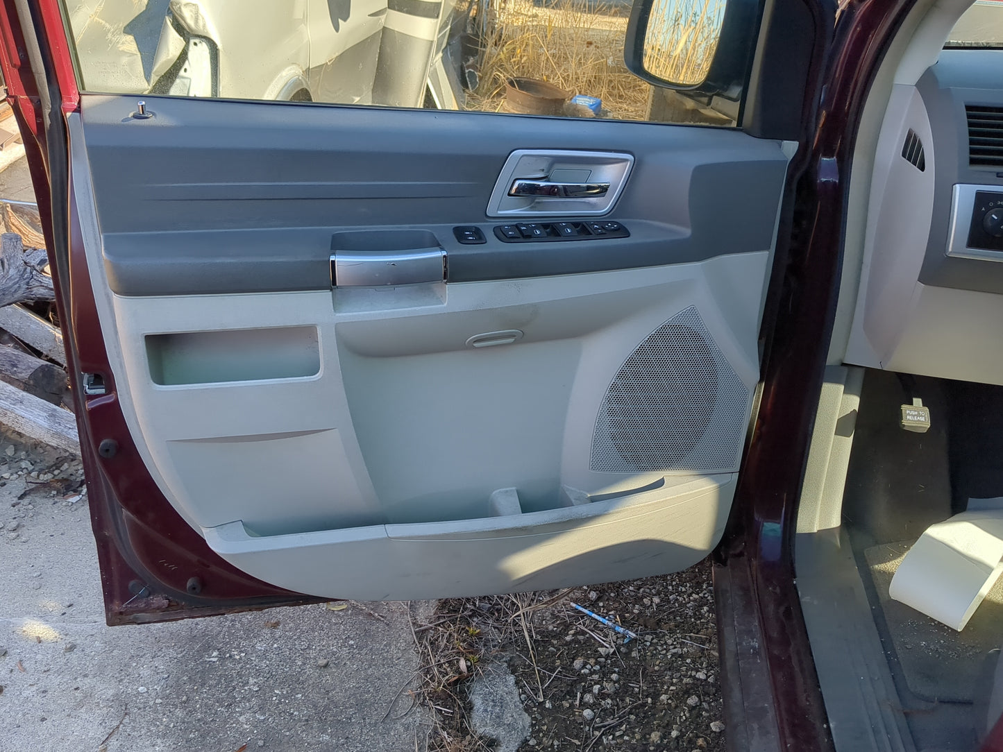 2008 Chrysler Town & Country Front Left Driver Interior Door Panel Trim 1242750 - Oemusedautoparts1.com