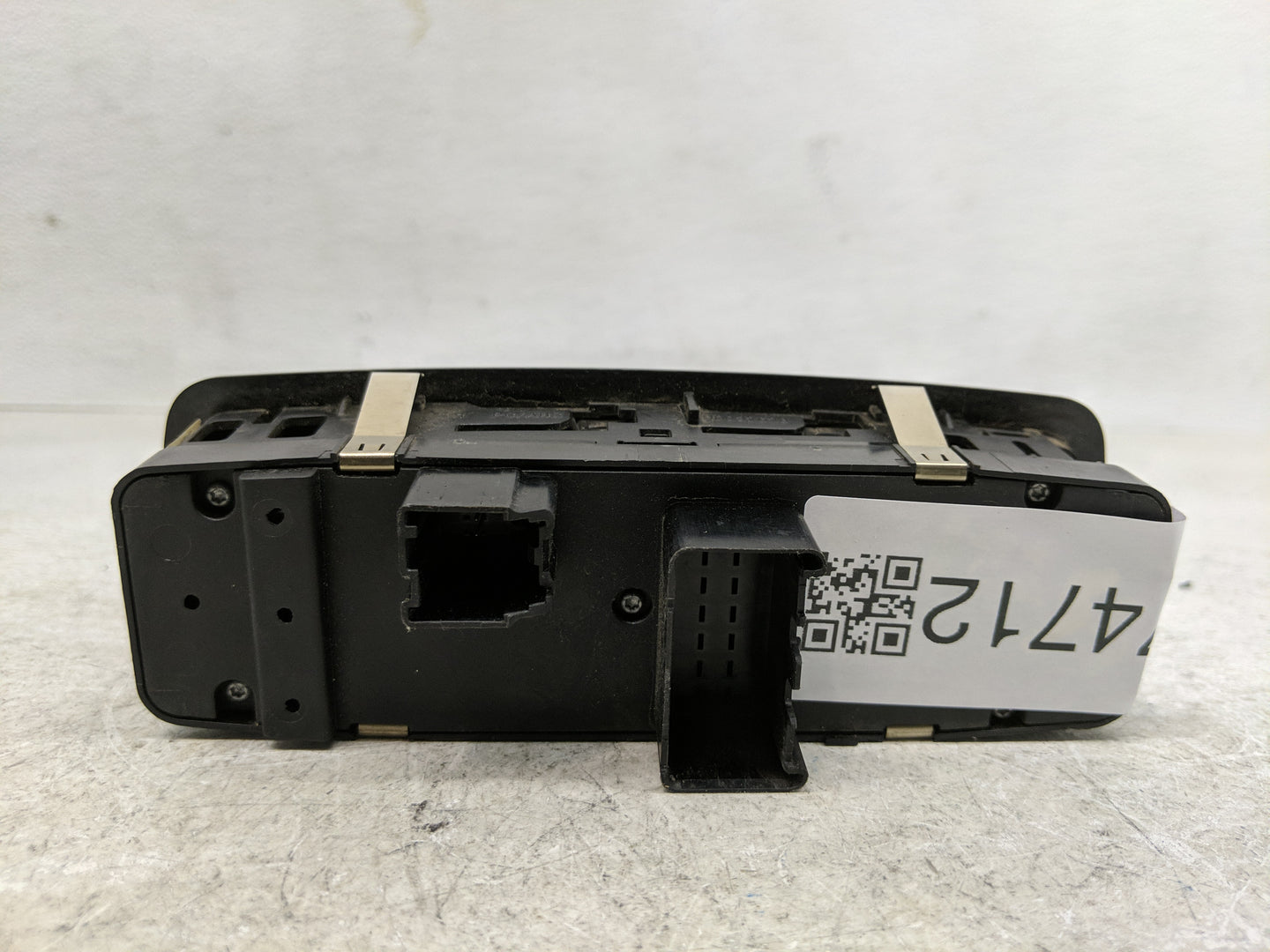 2008-2010 Chrysler Town & Country Master Power Window Switch Replacement Driver Side Left P/N:04602 535AF Fits Fits 2008 200